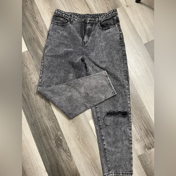 PLT Denim - Picture 1 of 2